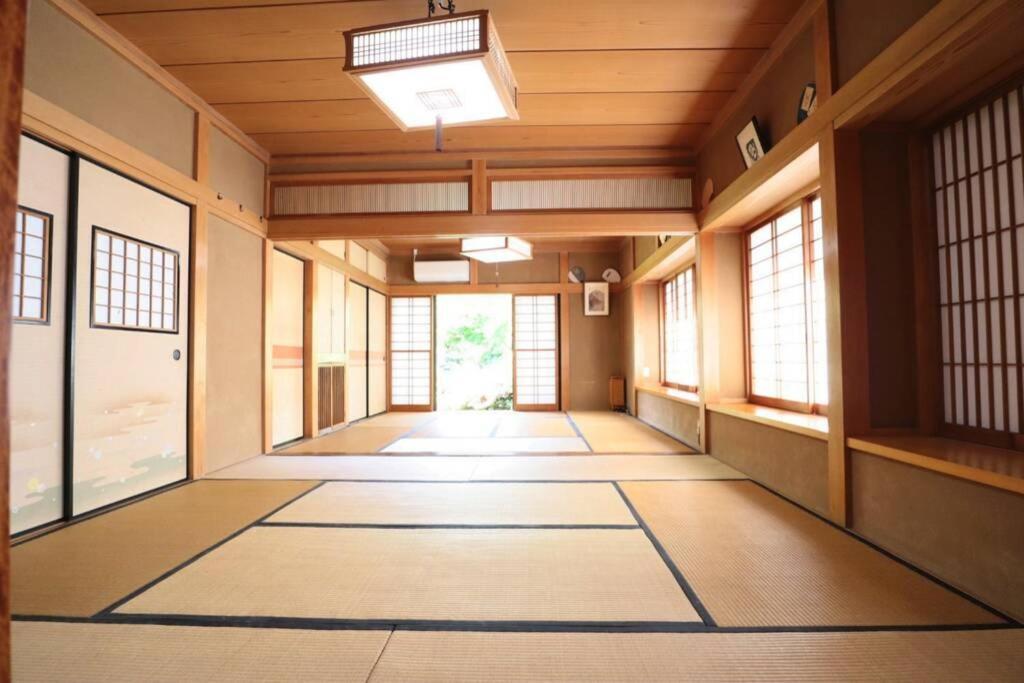 Villa 湘南かたせ家 Fujisawa Exterior foto